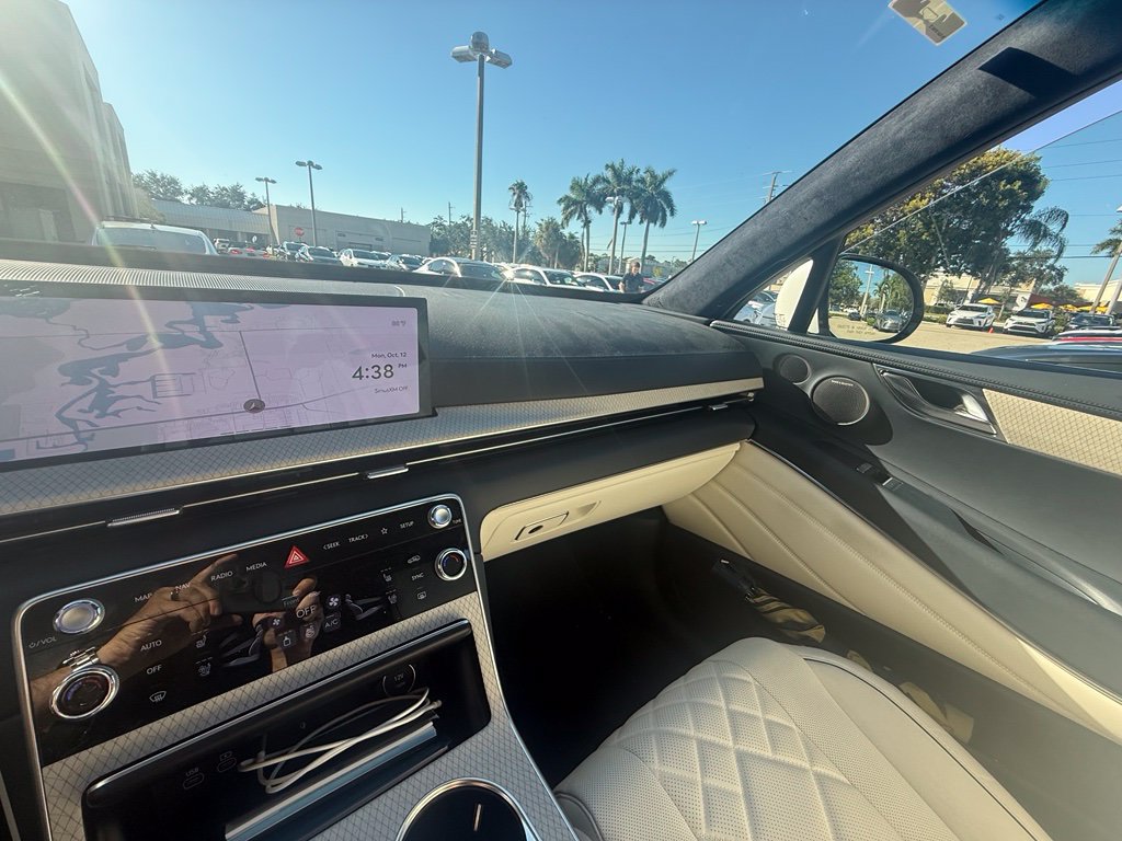 Used 2025 Genesis GV80 3.5T Prestige AWD/4WD image 28