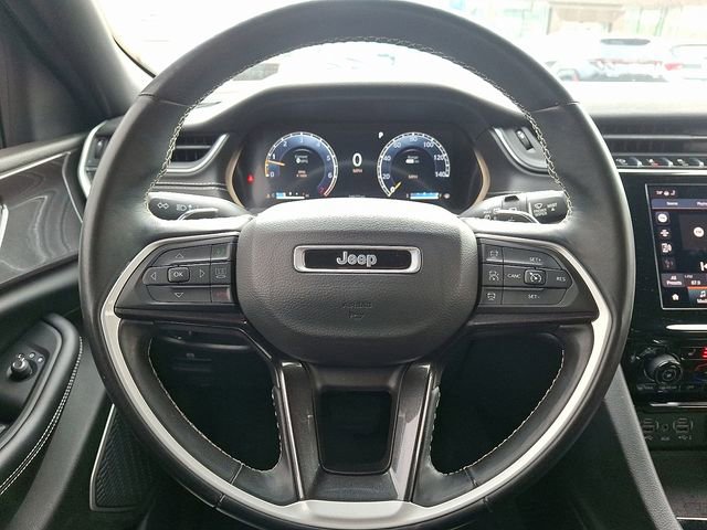 Used 2022 Jeep Grand Cherokee L Laredo AWD/4WD image 17