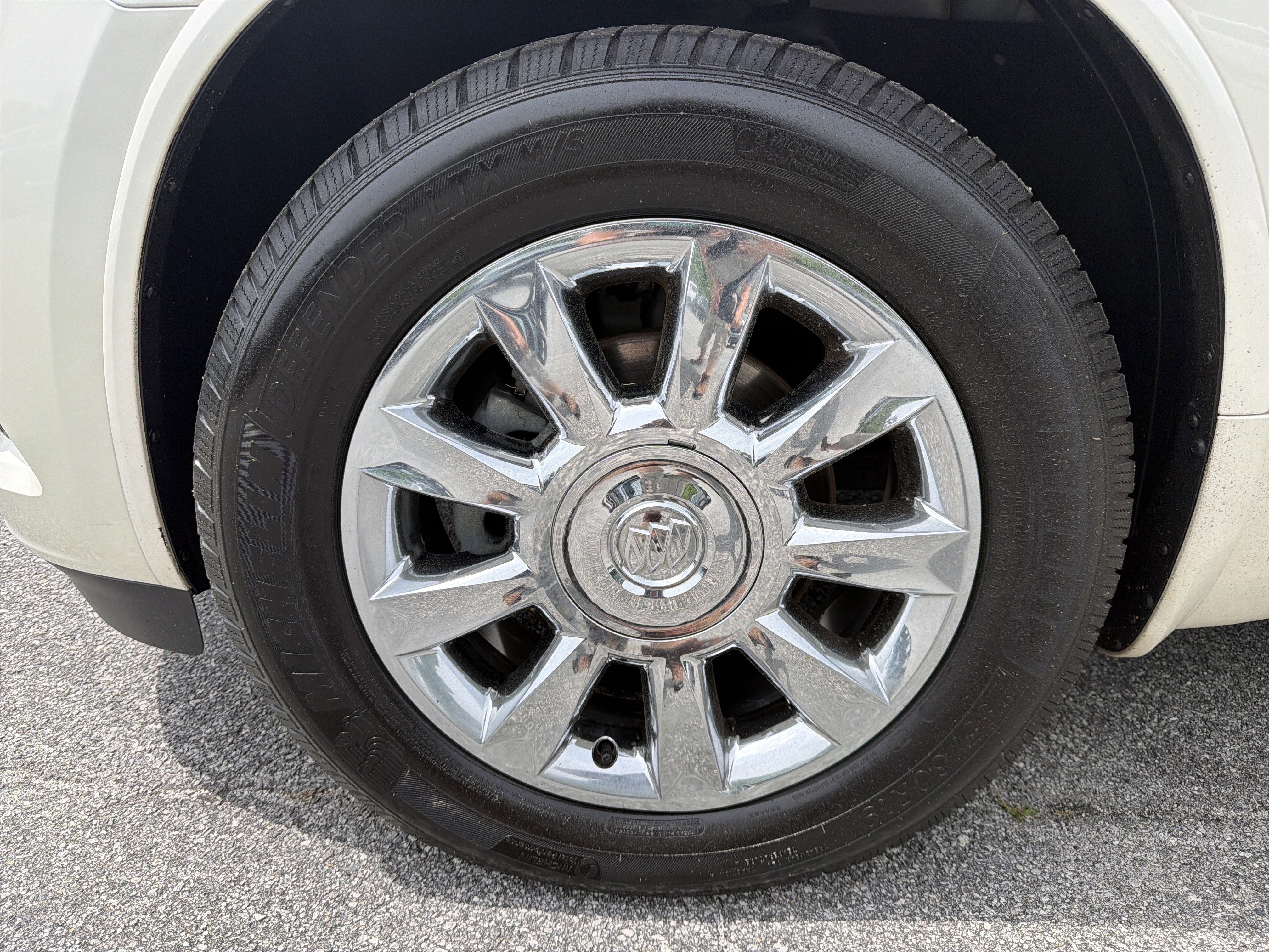 Certified 2015 Buick Enclave Leather FWD image 12