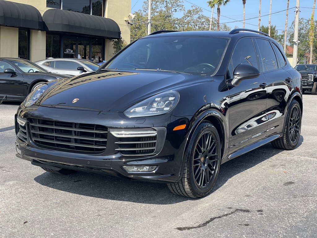 Used 2016 Porsche Cayenne GTS AWD/4WD image 9