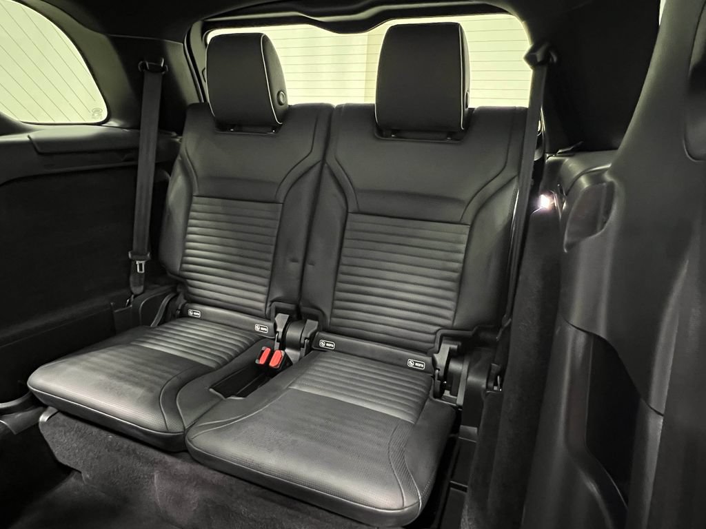 Used 2018 Land Rover Discovery HSE AWD/4WD image 34