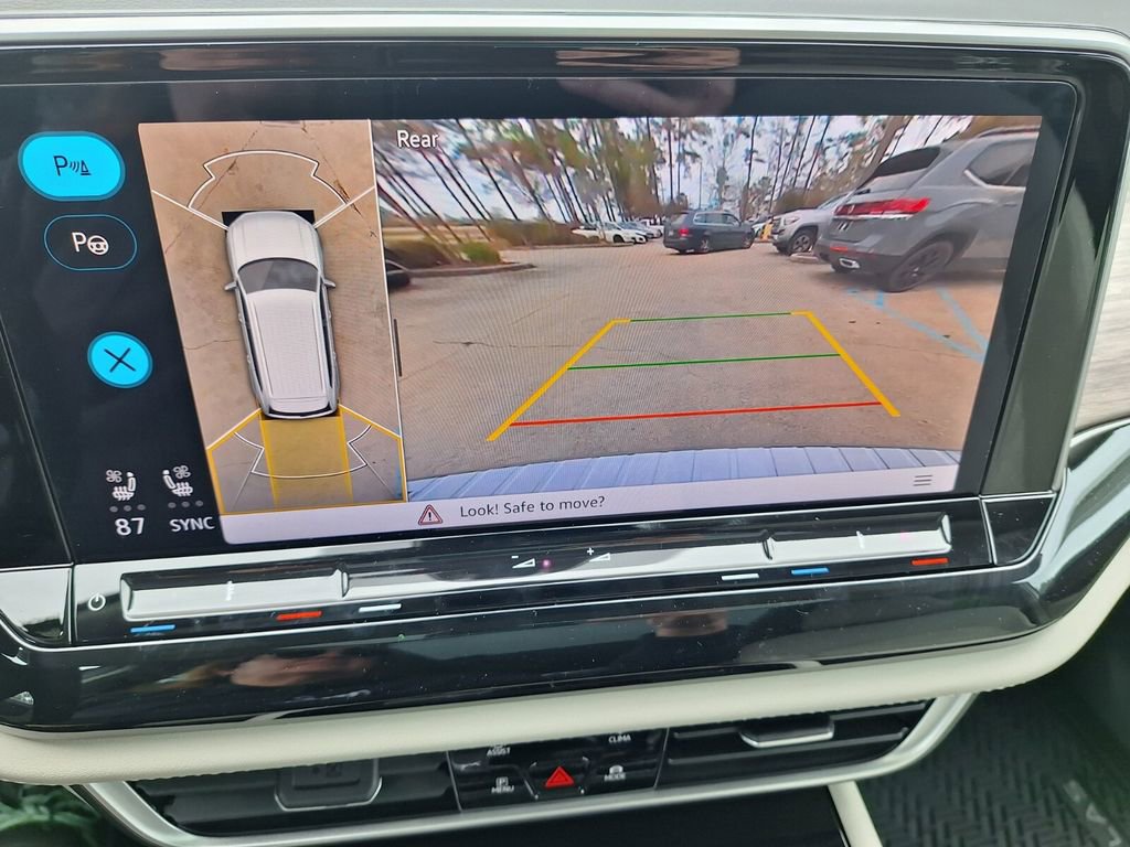 New 2026 Volkswagen Atlas SEL Premium R-Line image 16