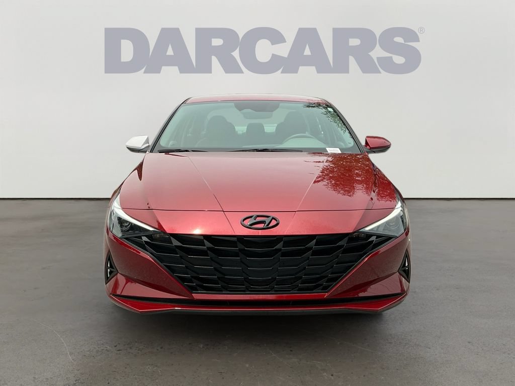 Used 2023 Hyundai Elantra SE FWD image 2