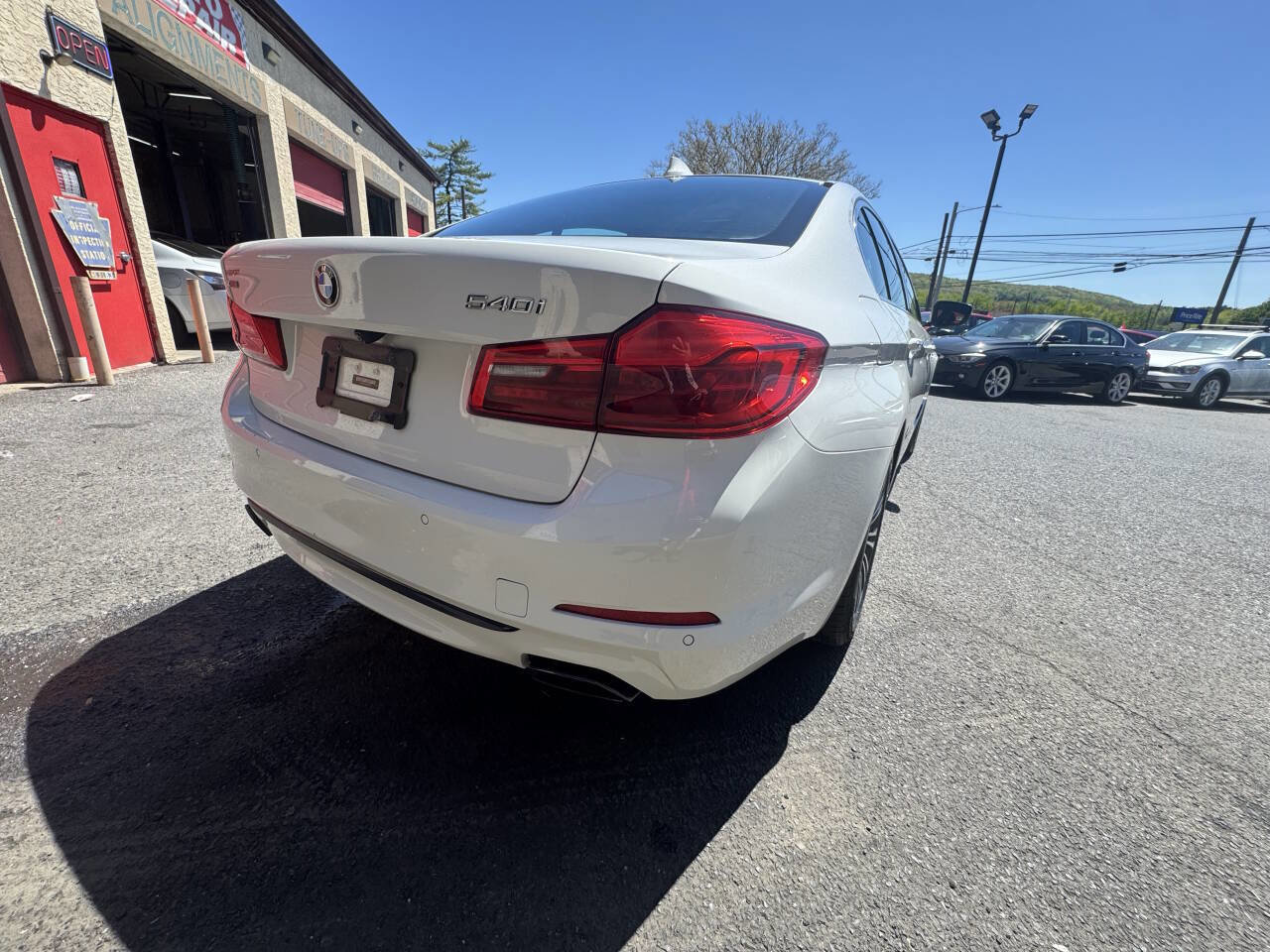 Used 2018 BMW 540i xDrive AWD/4WD image 7