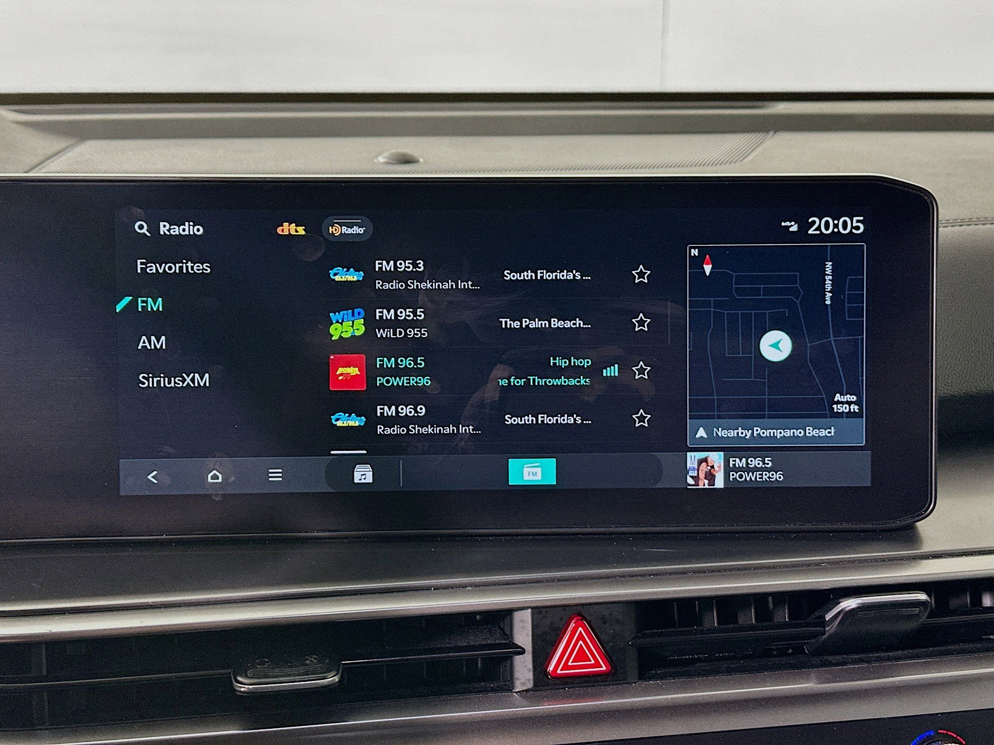 Used 2025 Kia Sorento S w/ Panoramic Sunroof Package image 24