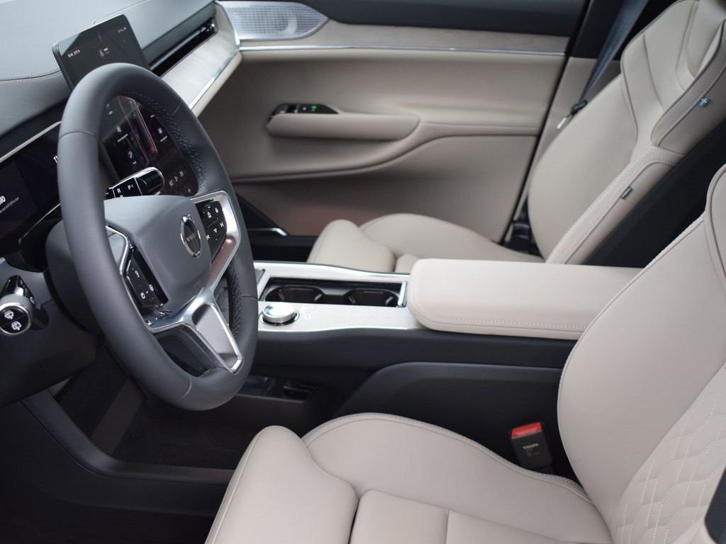 New 2025 Volvo EX90 Ultra image 24
