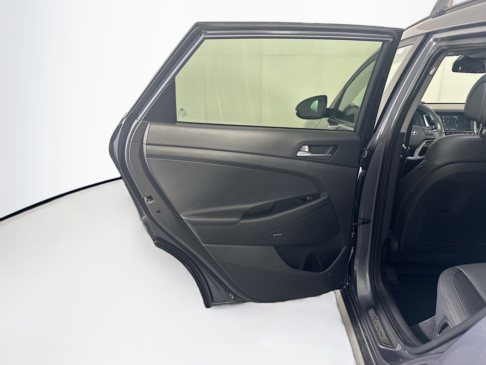 Used 2017 Hyundai Tucson Limited w/ Limited Ultimate Package 03 image 28