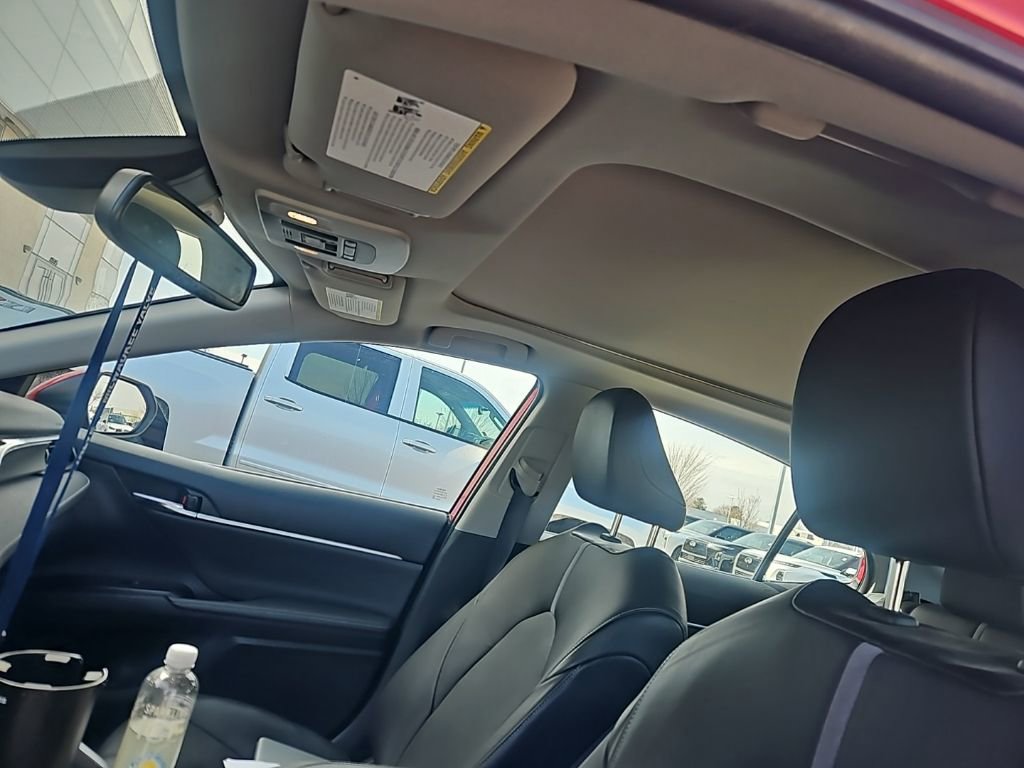 Used 2020 Toyota Camry XSE w/ Cold Weather Package image 11