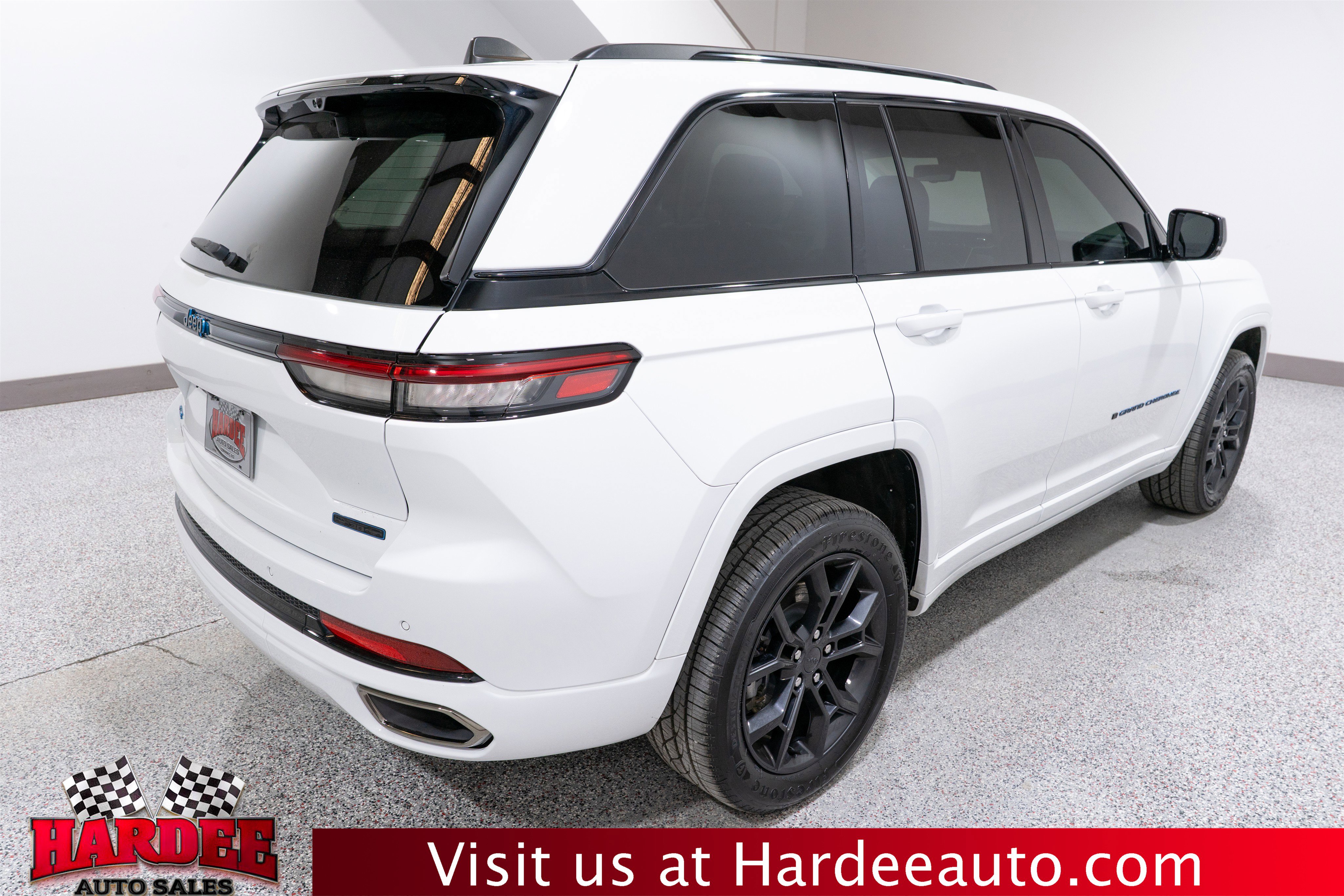 Used 2023 Jeep Grand Cherokee 30th Anniversary AWD/4WD image 5