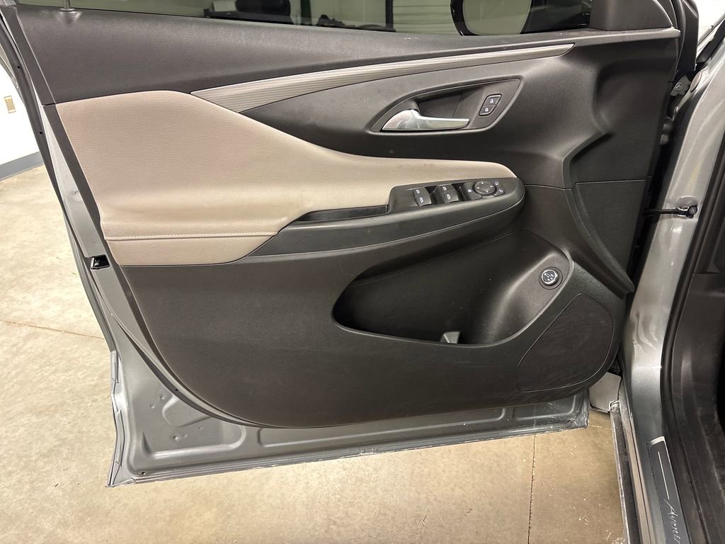 Used 2024 Buick Envista Sport Touring FWD image 23
