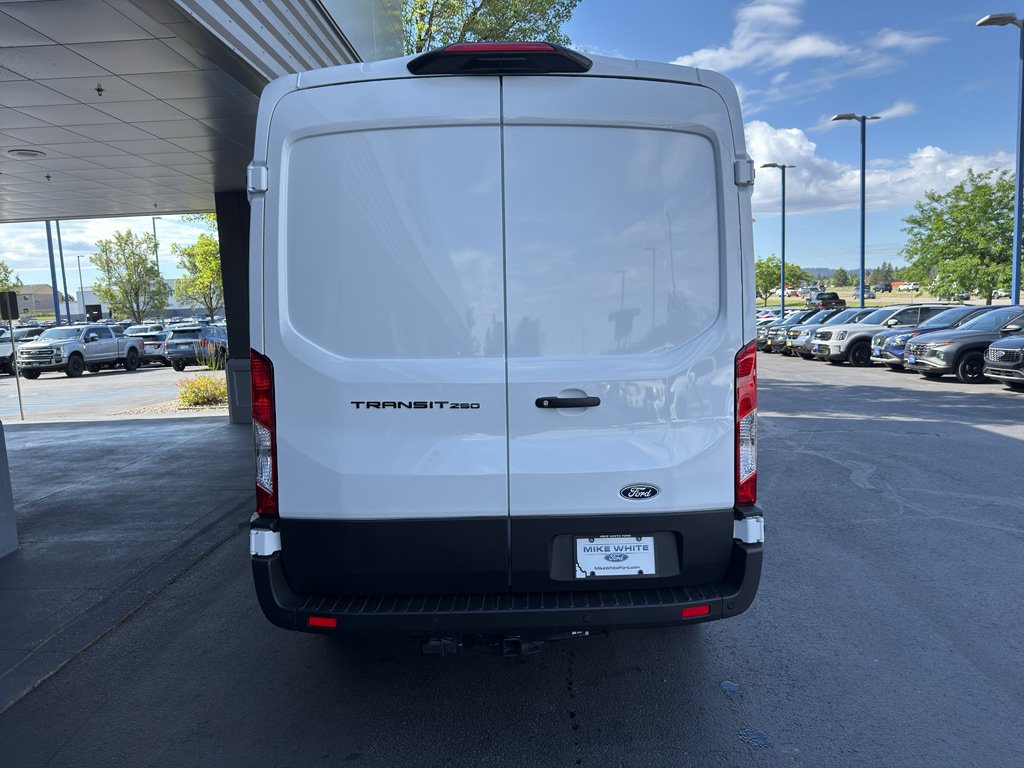 New 2026 Ford Transit 250 148 Medium Roof RWD image 5