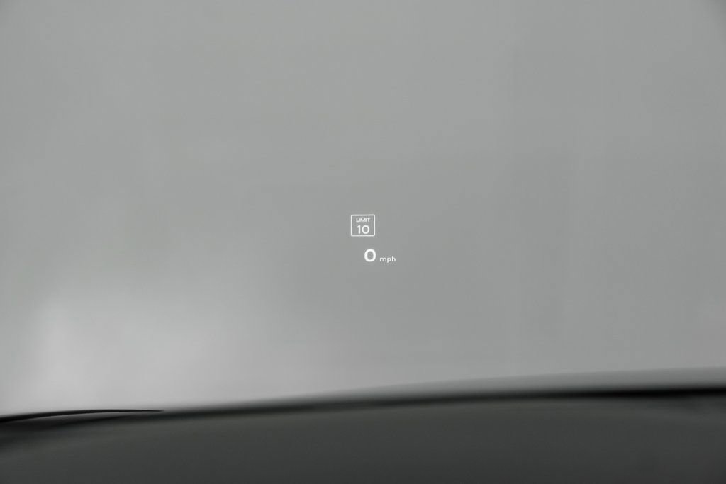 Used 2023 Bentley Bentayga image 18