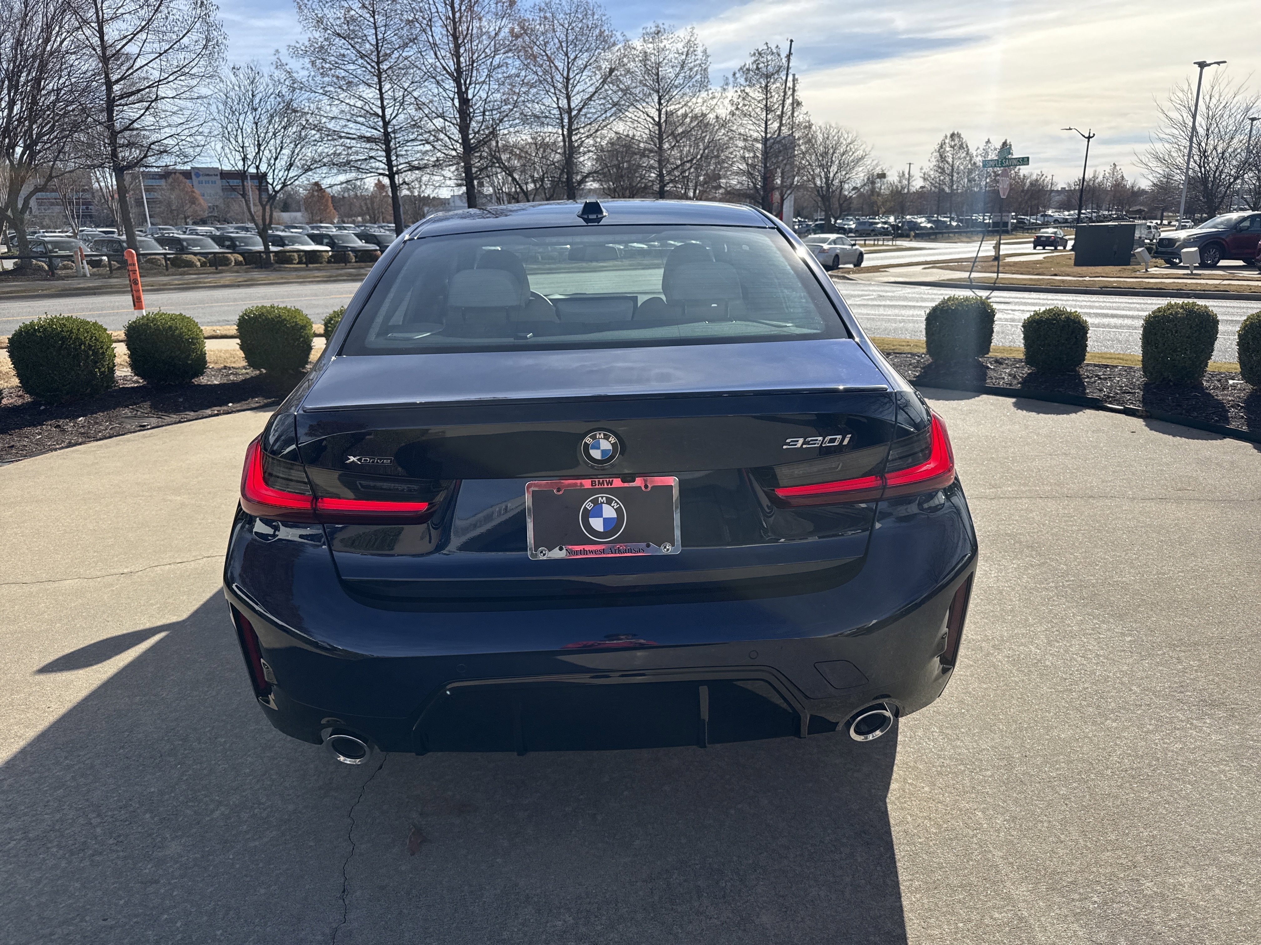 New 2026 BMW 330i xDrive Sedan w/ M Sport Package AWD/4WD image 4