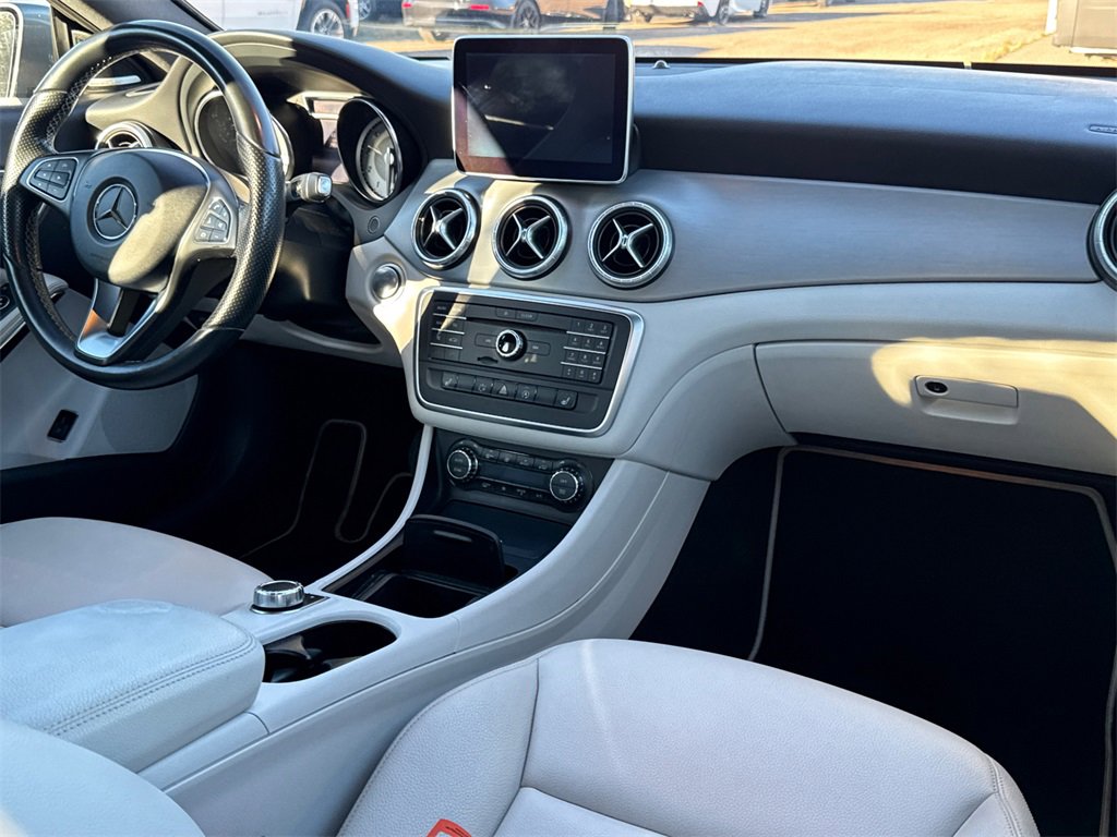 Used 2015 Mercedes-Benz CLA 250 4MATIC image 19