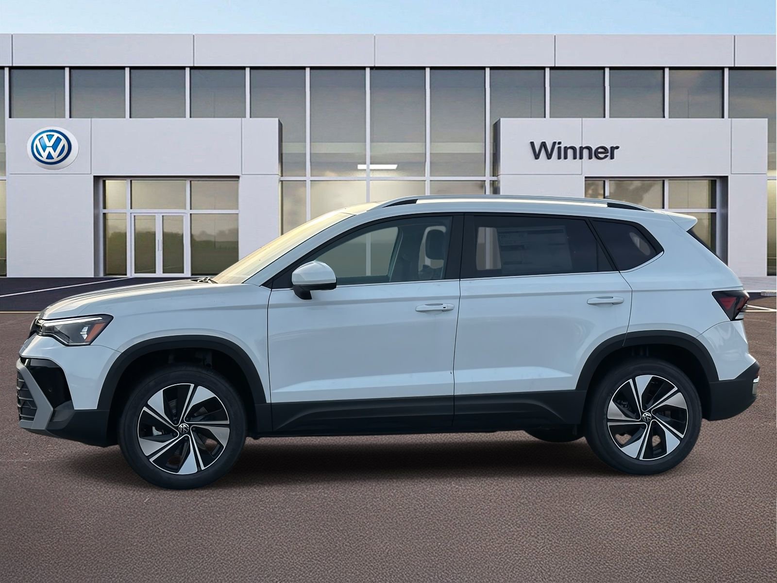 New 2026 Volkswagen Taos SE image 2