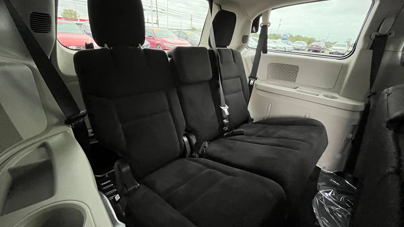 Used 2019 Dodge Grand Caravan SE w/ UConnect Hands-Free Group FWD image 41