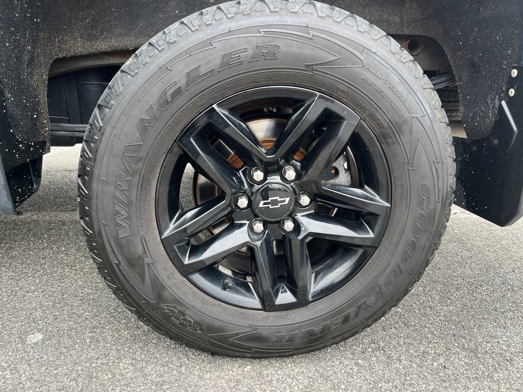 Used 2021 Chevrolet Silverado 1500 LT Trail Boss w/ Convenience Package II image 9