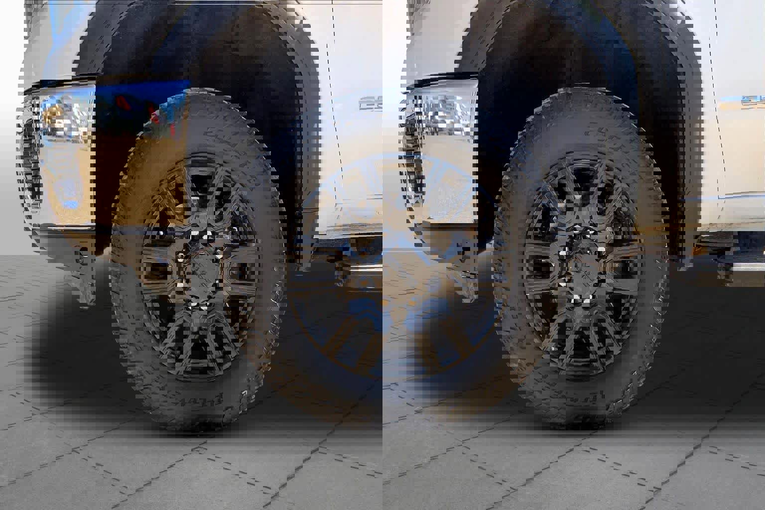 Used 2020 GMC Sierra 2500 SLE w/ SLE Convenience Package image 11