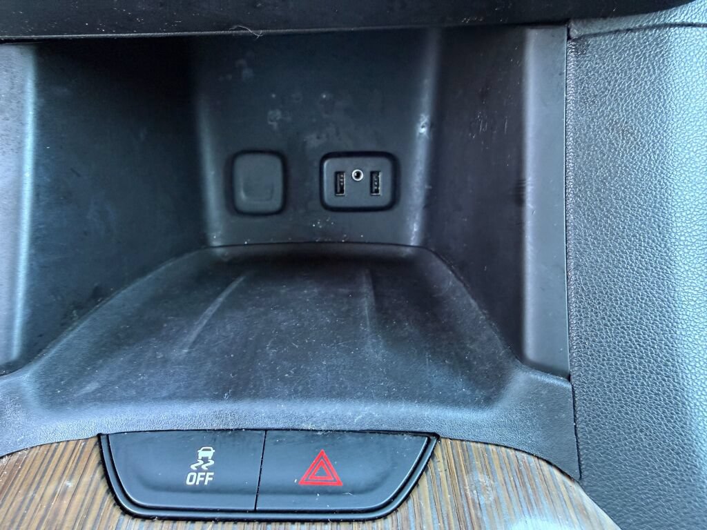Used 2018 GMC Acadia SLE w/ LPO, Protection Package FWD image 26