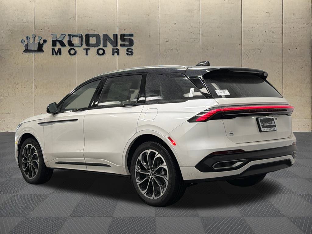 New 2026 Lincoln Nautilus Reserve image 6