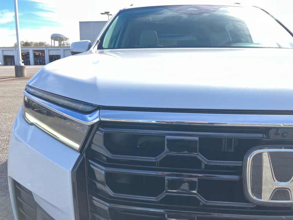 New 2026 Honda Pilot Touring image 24