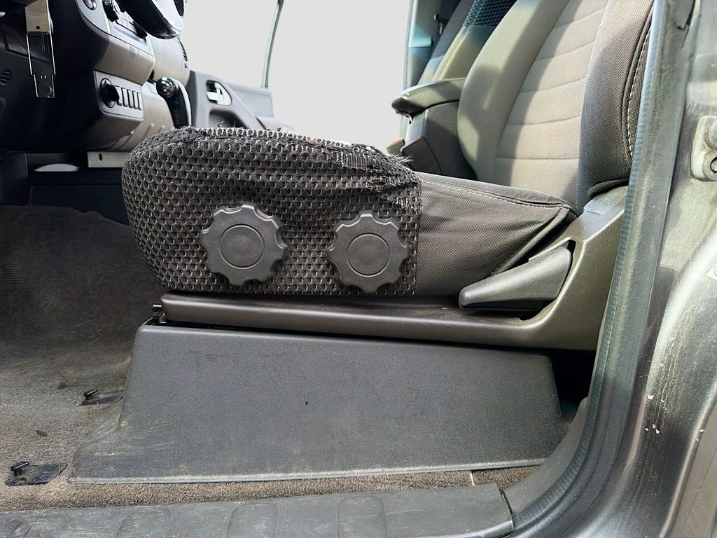 Used 2018 Nissan Frontier PRO-4X image 26