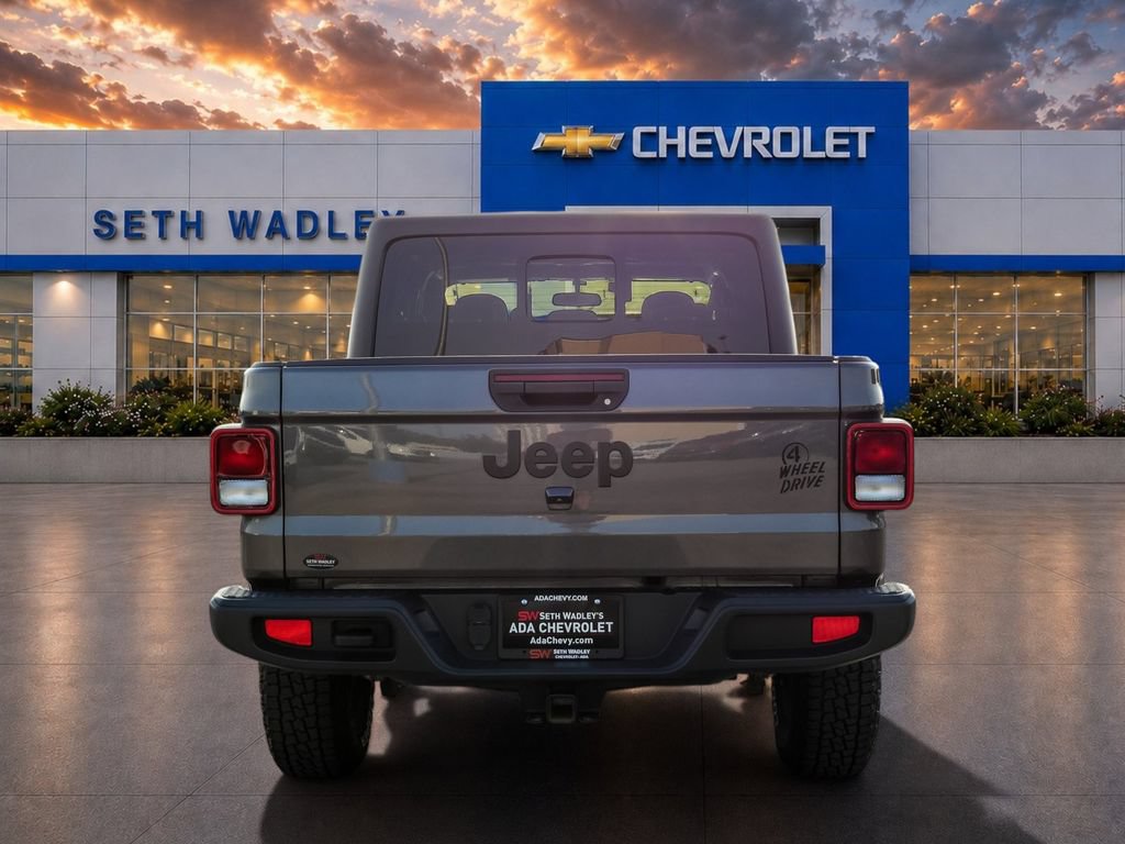 Used 2022 Jeep Gladiator Sport AWD/4WD image 6