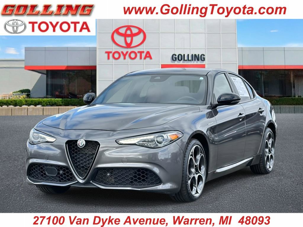 Used 2022 Alfa Romeo Giulia Veloce image 1