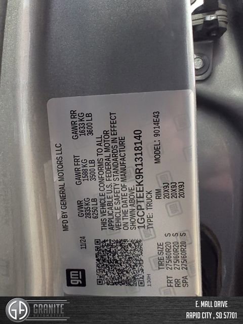 Used 2024 Chevrolet Colorado Trail Boss w/ LPO, Dark Essentials Package AWD/4WD image 29