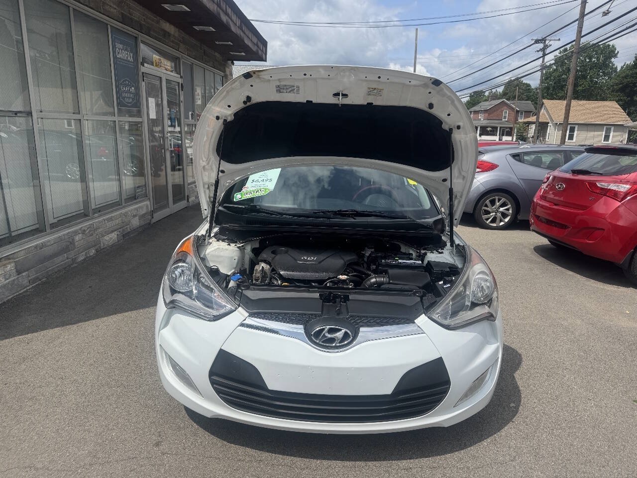 Used 2017 Hyundai Veloster FWD image 7