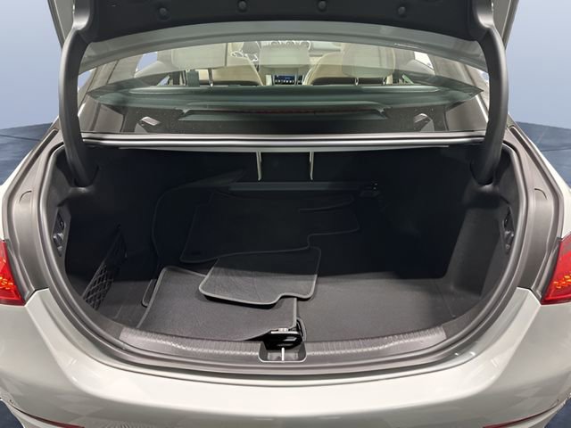 Used 2025 Mercedes-Benz C 300 4MATIC Sedan image 11