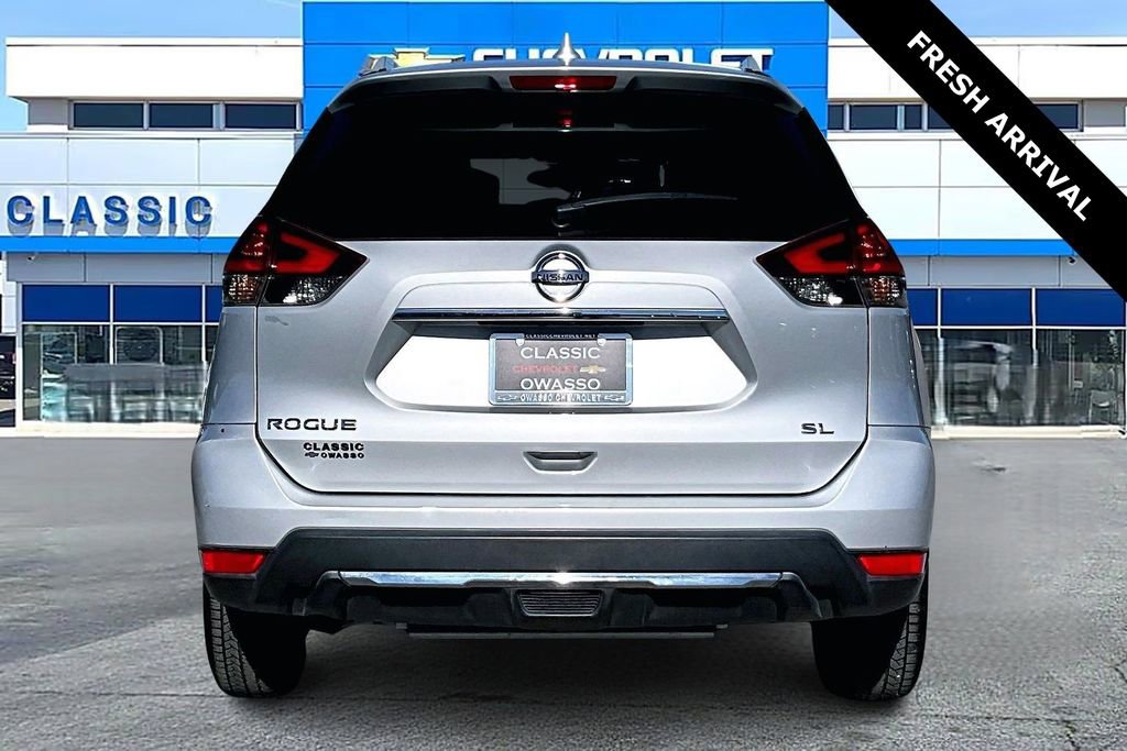 Used 2018 Nissan Rogue SL image 6