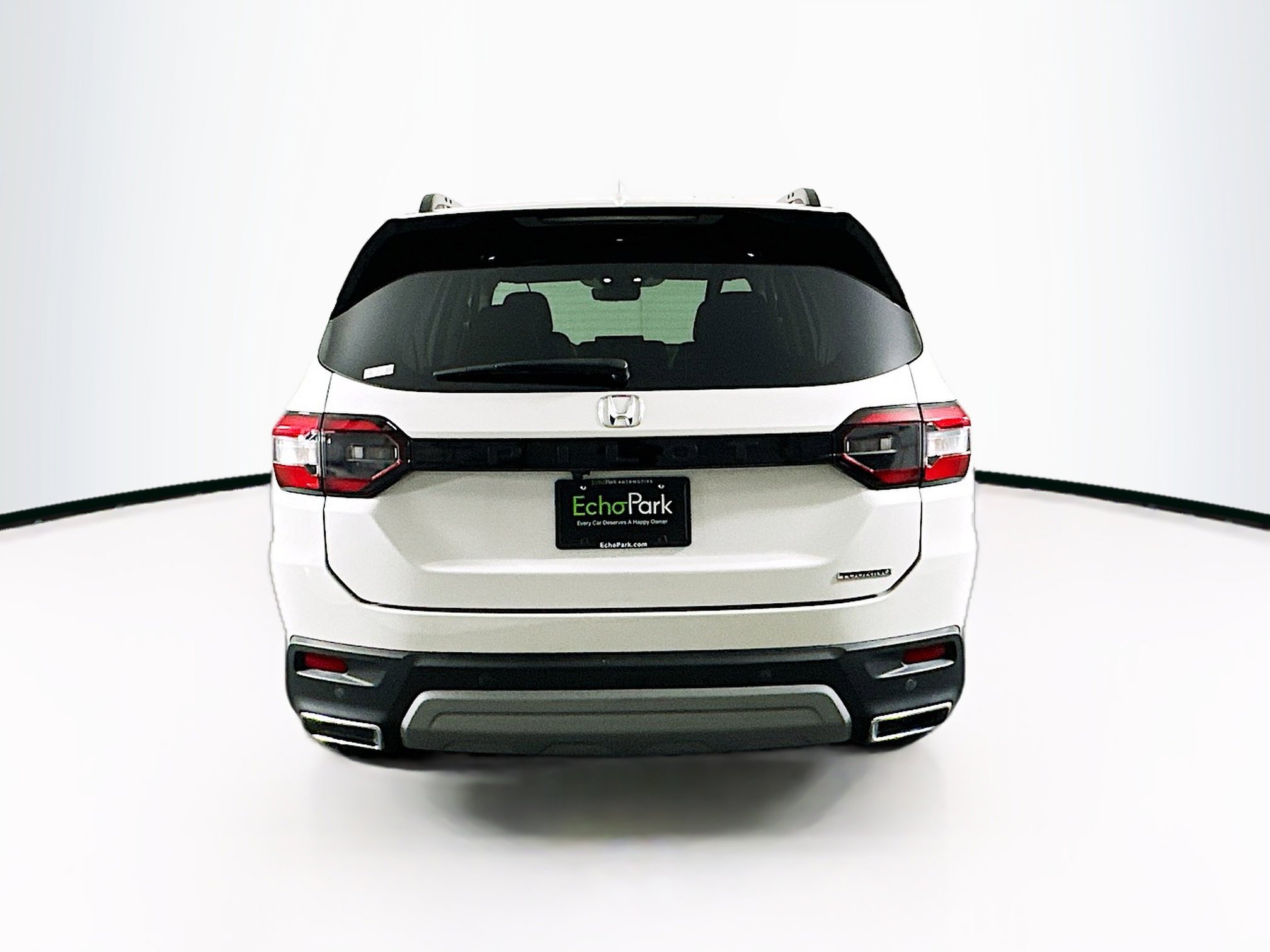 Used 2023 Honda Pilot Touring image 7