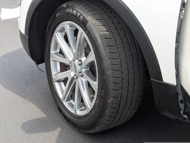 Used 2017 Ford Explorer Limited FWD image 40