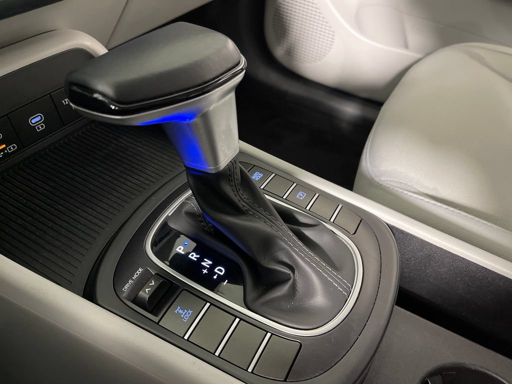 Certified 2024 Hyundai Kona SEL AWD/4WD image 24