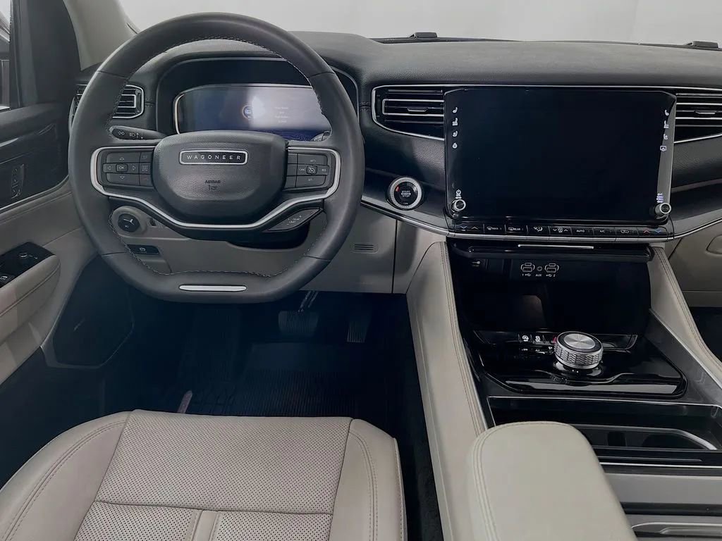 Used 2024 Jeep Wagoneer 2WD w/ Premium Group I image 25