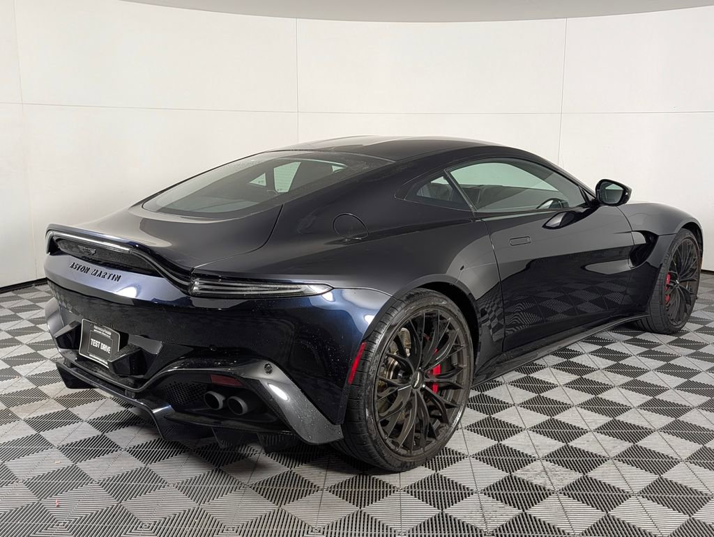 Used 2023 Aston Martin V8 Vantage Coupe image 7