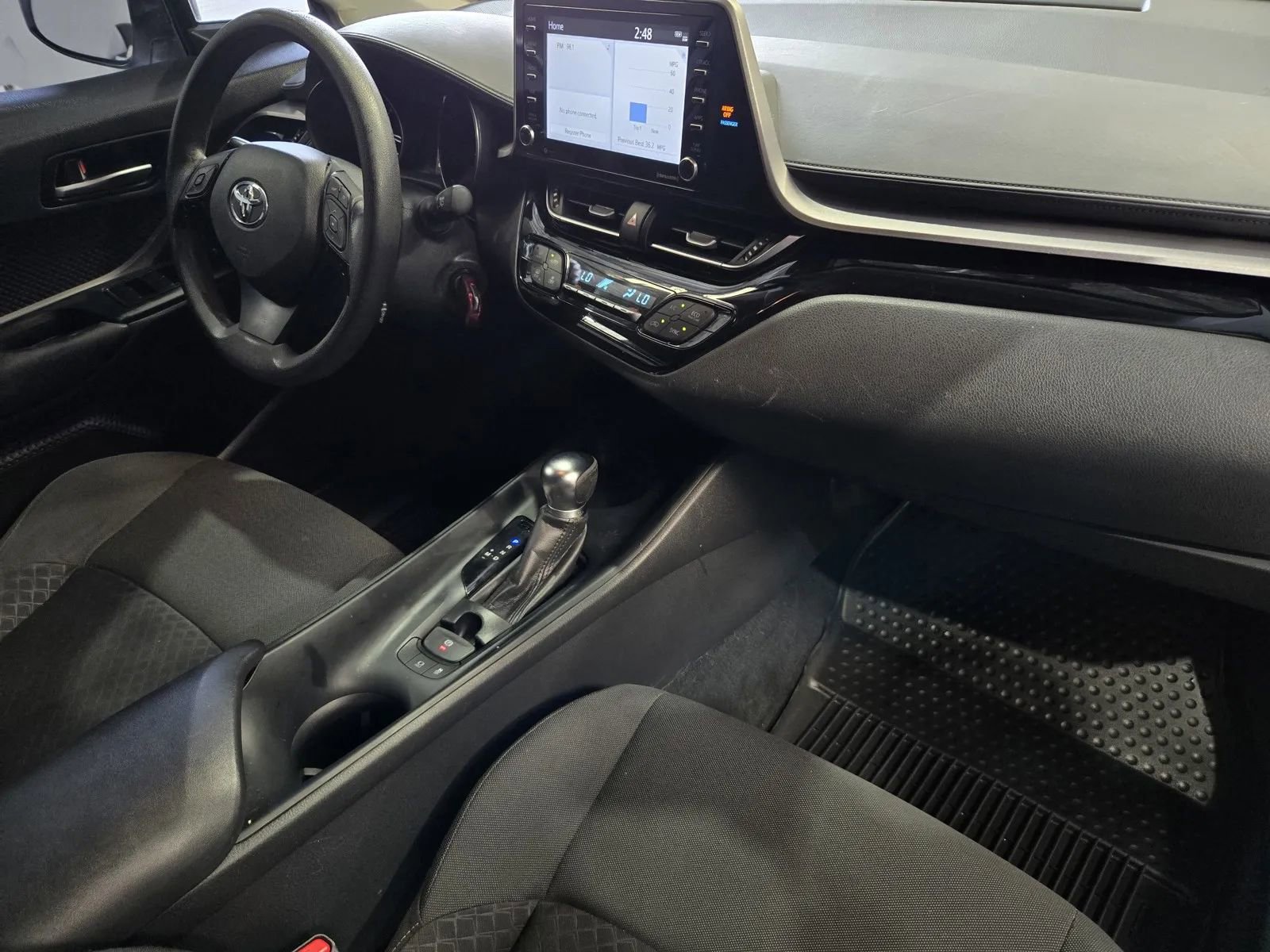 Used 2021 Toyota C-HR LE FWD image 5