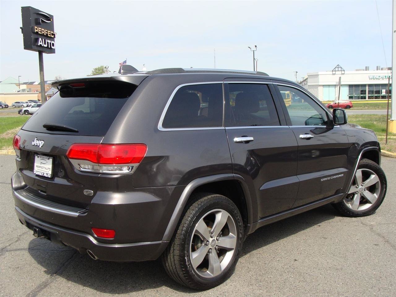 Used 2014 Jeep Grand Cherokee Overland AWD/4WD image 6
