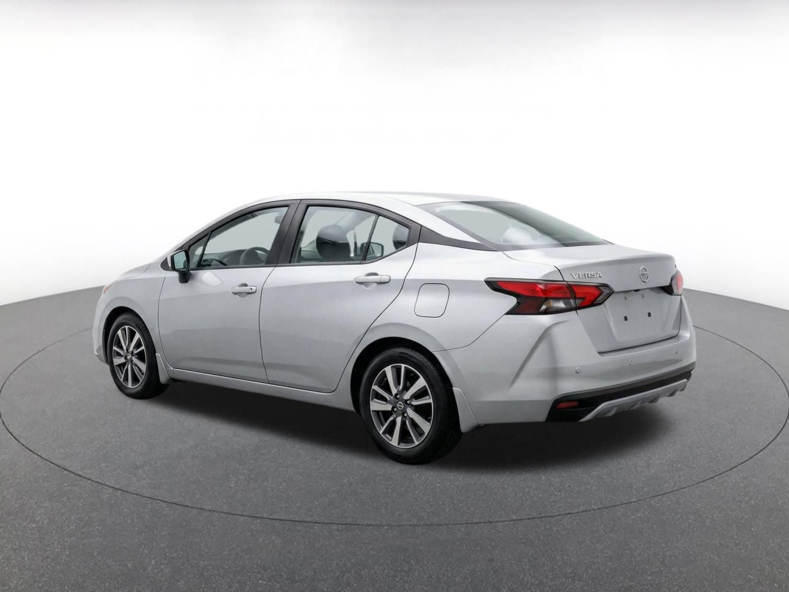 Used 2025 Nissan Versa SV FWD image 6