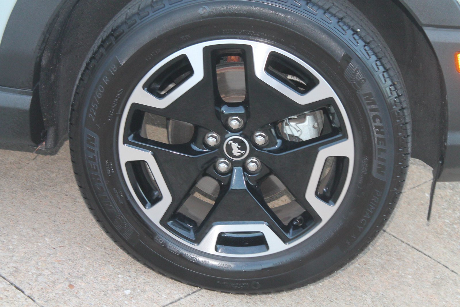 Used 2024 Ford Bronco Sport Outer Banks AWD/4WD image 3