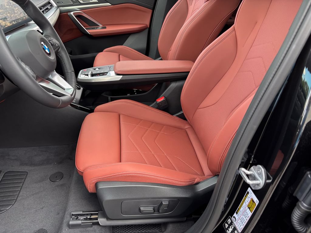 New 2027 BMW X1 xDrive28i AWD/4WD image 14