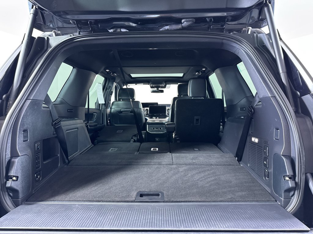 Used 2025 Ford Expedition Tremor AWD/4WD image 9