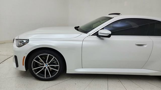 Used 2025 BMW 230i xDrive Coupe w/ Premium Package image 9