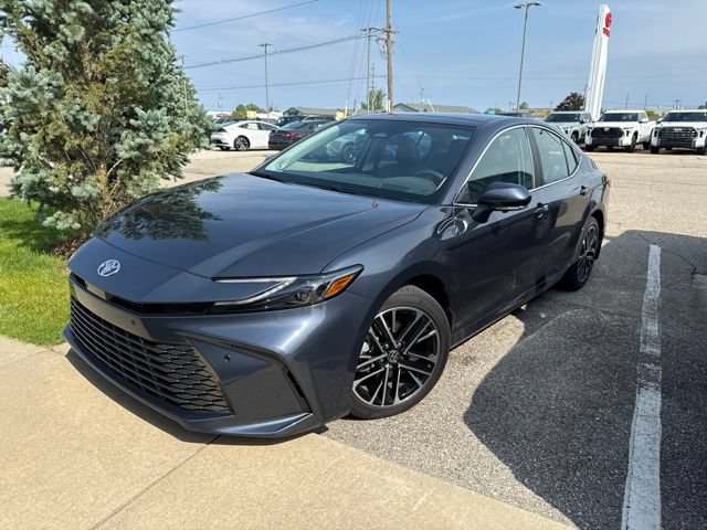 Used 2026 Toyota Camry XLE w/ Premium Plus Package AWD/4WD image 3