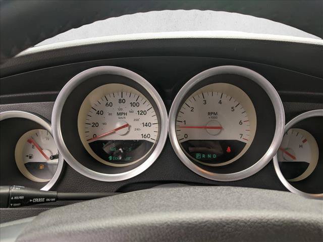 Used 2005 Dodge Magnum R/T w/ Convenience Group II RWD image 11
