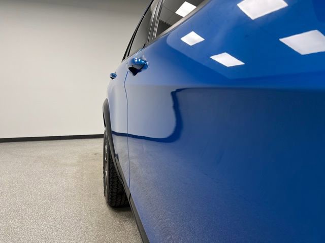 Used 2020 Jeep Cherokee Trailhawk w/ Technology Group image 11