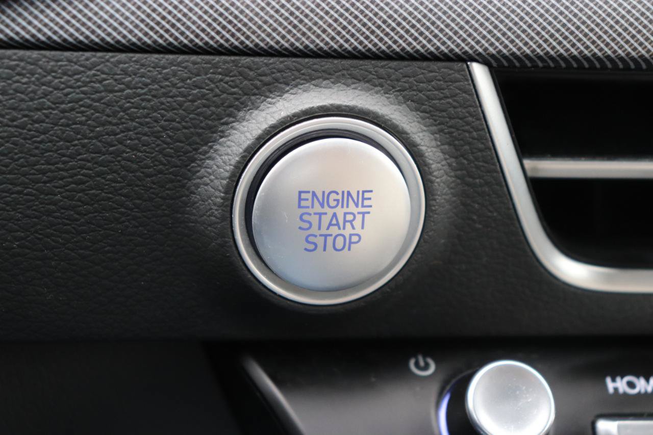 Used 2025 Hyundai Sonata SEL FWD image 42