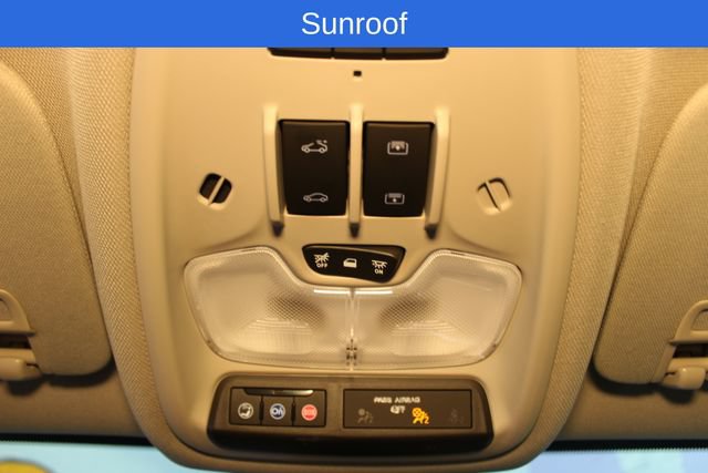 Used 2025 Buick Encore GX Avenir w/ Avenir Technology Package AWD/4WD image 29