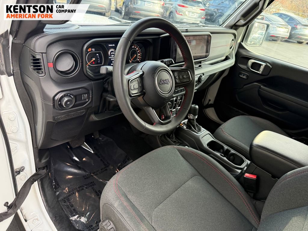 Used 2025 Jeep Wrangler Unlimited Rubicon image 26